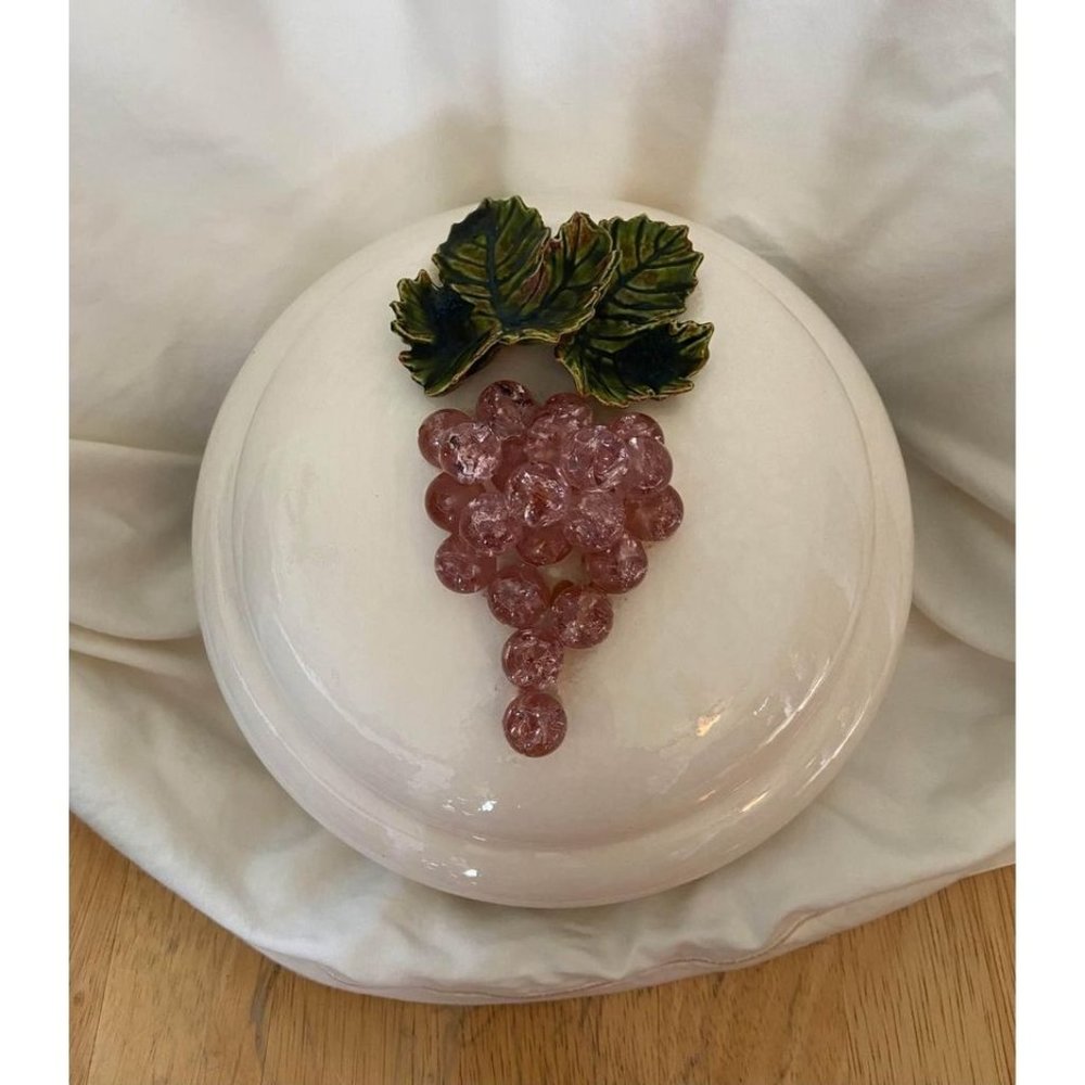 Sweet Ceramic Bowl With Lid
